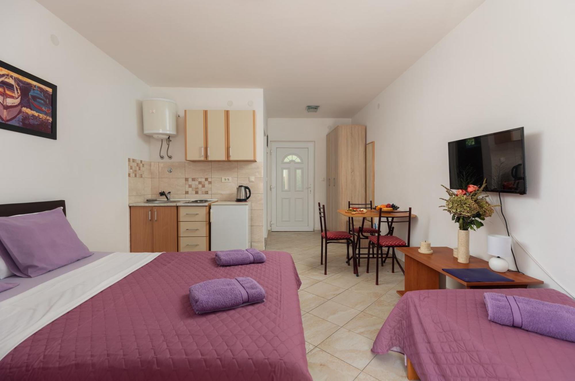 Villa Mia Apartments Bijela Eksteriør bilde